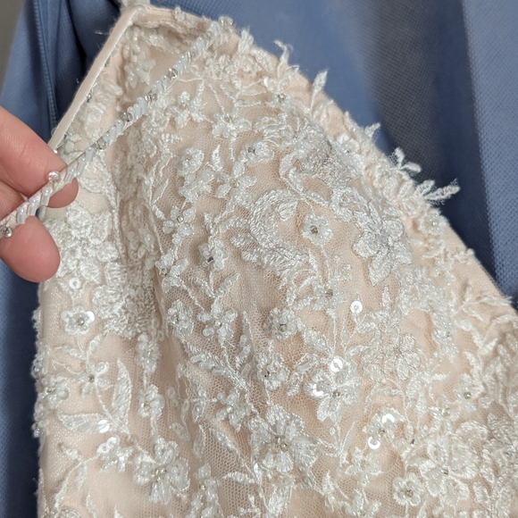 Maggie Sottero Nola Lace Wedding Dress - Picture 9 of 17